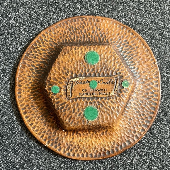 •1970’s Hawaii Souvenir Ashtray Treasure Craft of Hawaii• - Picture 2 of 4